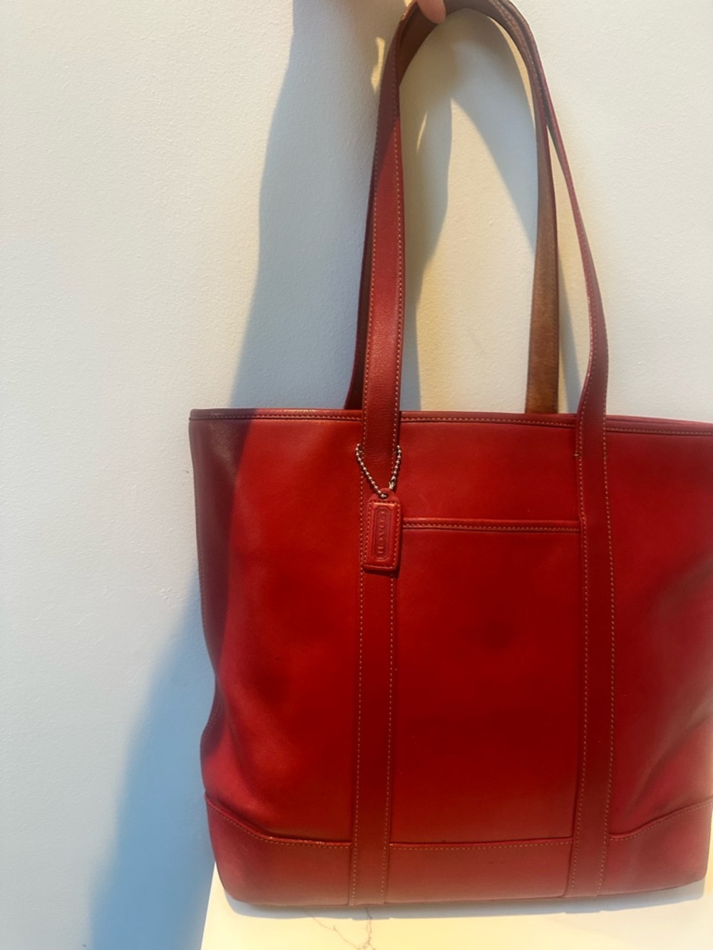 Coach Vintage 2003 Hampton Leatherware with Bullseye logo on creed. Leather Tote - Picture 4 of 14